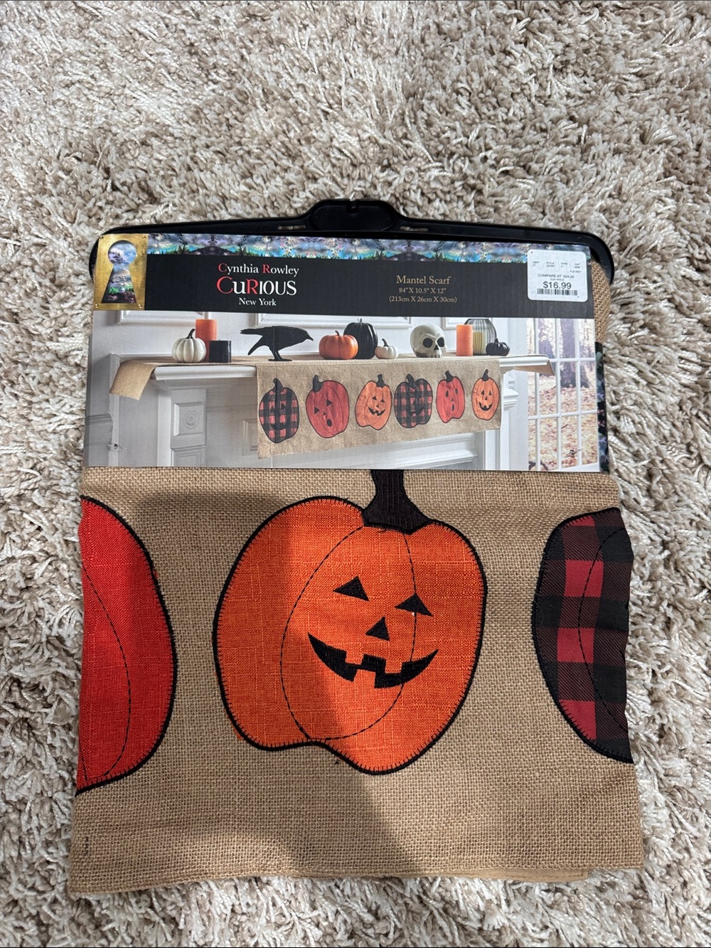 Cynthia Rowley Halloween Pumpkin Burlap Mantel Scarf in Orange, Black, Red, Tan